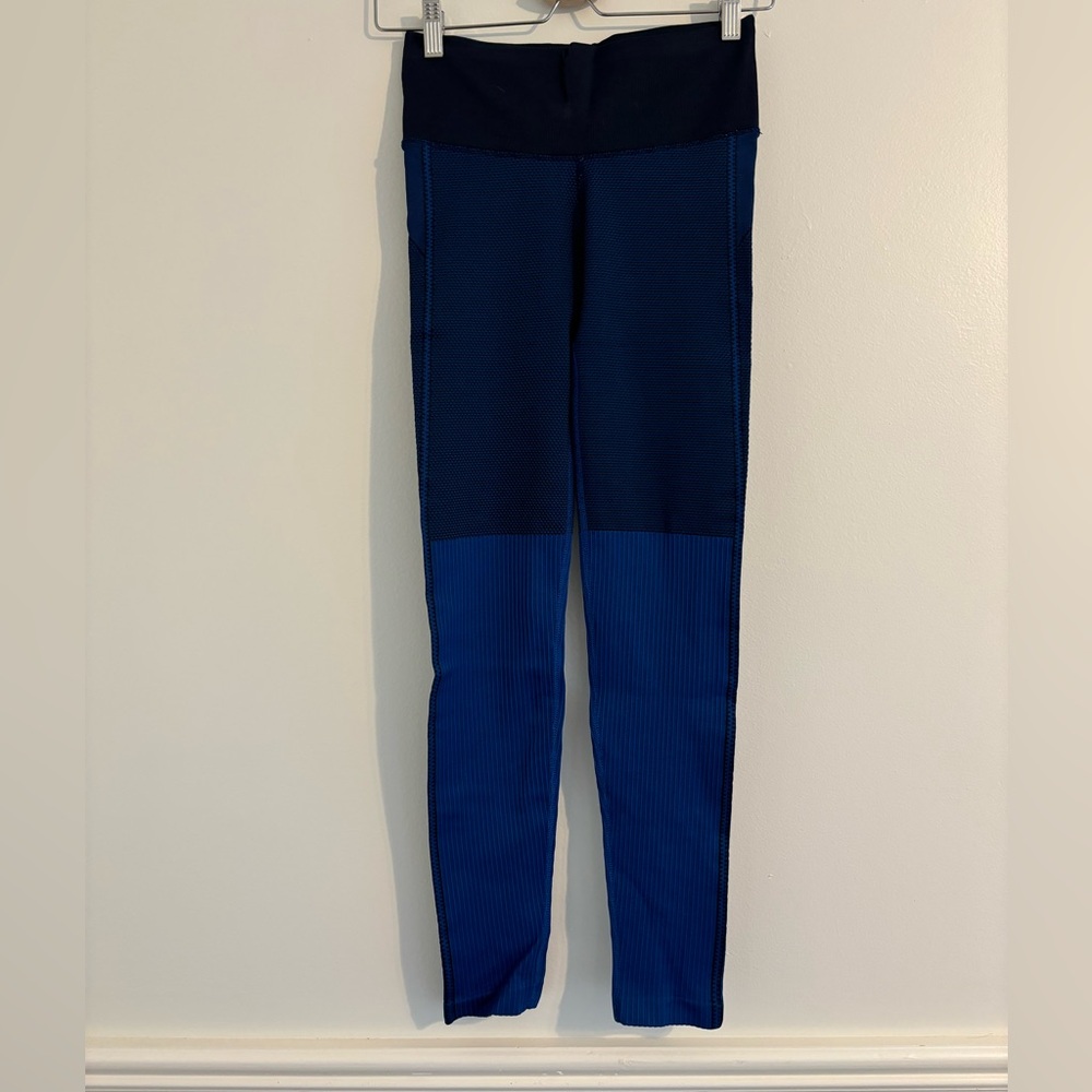 Athleta blue and black leggings